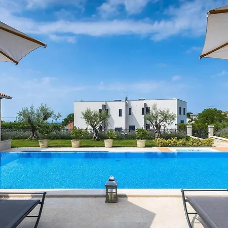 Ferienhaus Terrarossa Kastelir