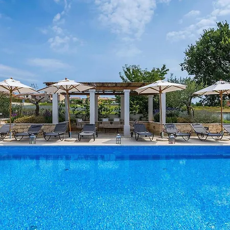 Ferienhaus Terrarossa Kastelir *