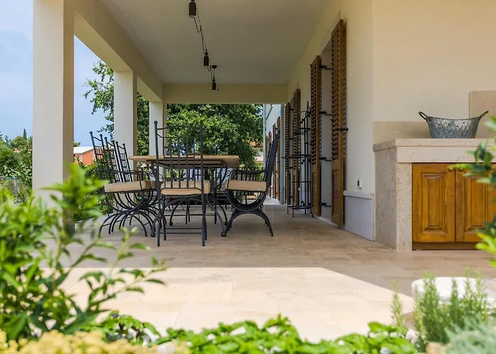 Terrarossa Kastelir Vikendica