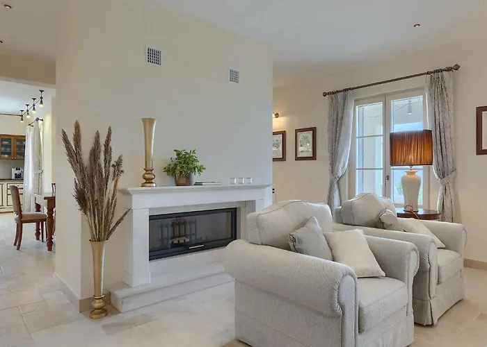 Terrarossa Kastelir Porec