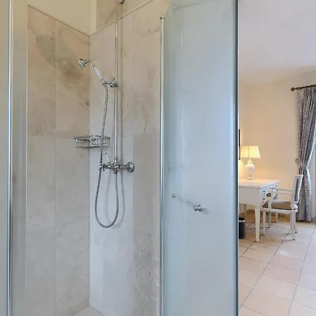 Casa de Férias Terrarossa Kastelir Poreč