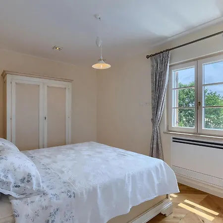 Casa de Férias Terrarossa Kastelir